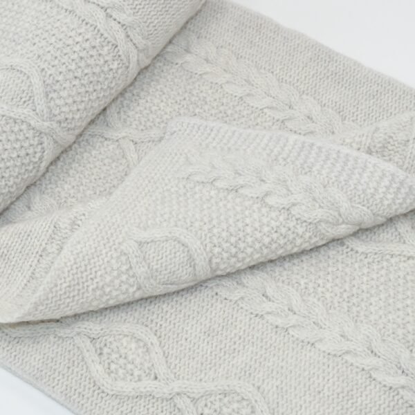 Pledas merino vilnos Diamond Aran šviesiai pilkas - Image 2
