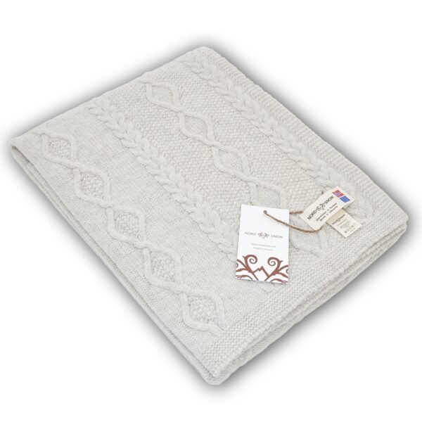 Pledas merino vilnos Diamond Aran šviesiai pilkas